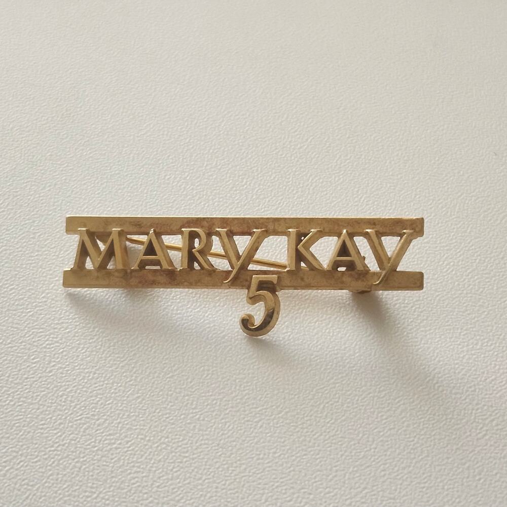 Mary Kay 5 Year Service Award Gold Tone Consultant Recognition Lapel Pin Brooch